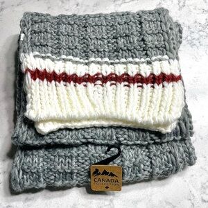 Knit Canadiana Scarf 🇨🇦